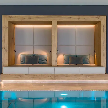 Hotel & Sonne 4 Sterne Superior Kirchberg in Tirol