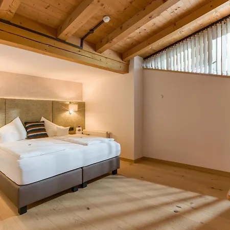 & Sonne 4 Sterne Superior Hotell Kirchberg in Tirol