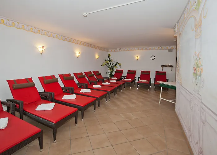 & Sonne 4 Sterne Superior Готель Кірхберг