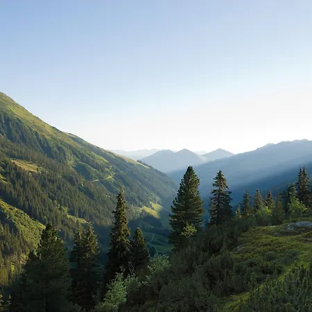 Hotel & Sonne 4 Sterne Superior Kirchberg in Tirol