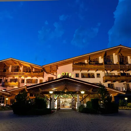 Hotel & Sonne 4 Sterne Superior Kirchberg in Tirol